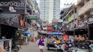 8K soi Boomerang LK Metro Bars and GoGo Clubs